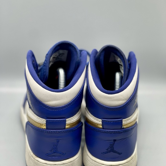 Jordan 1 Retro High ‘Deep Royal Blue’ (Size 6Y) - Picture 6 of 8